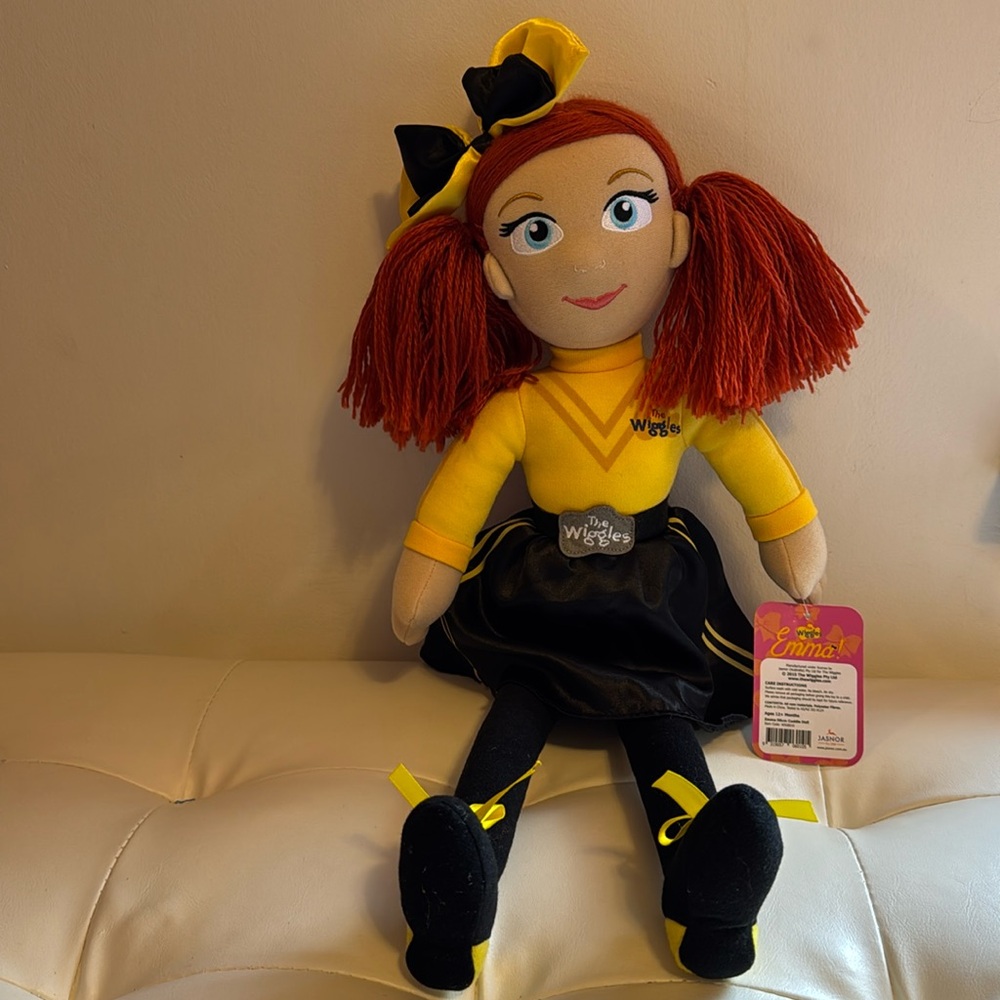 Emma The Wiggles cuddle doll 50 cm